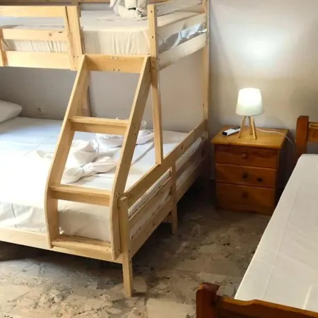 Family In Апартаменты Каламата